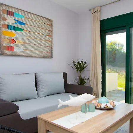 Plagia Shared Pool Maisonettes, Hanioti Hébergement de vacances *