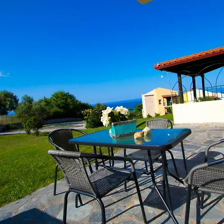 Plagia Shared Pool Maisonettes, Hanioti *